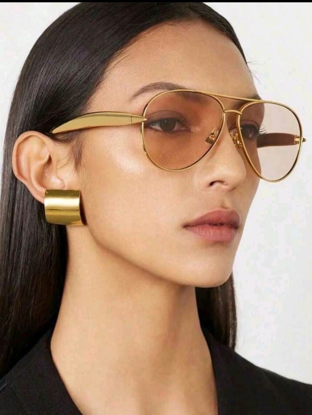 Oversized Gold Aviator Sunglasses with Champagne Lenses